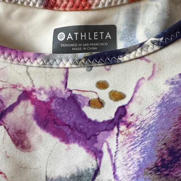 Athleta Watercolor Floral Crop Rash Guard Long Sleeve Twist Waist Size Medium - Picture 2 of 7
